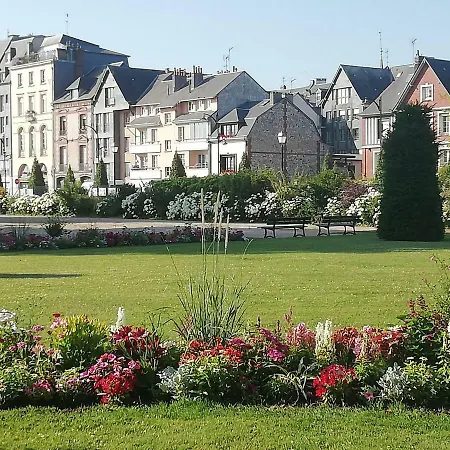 Apartamento Le Maely, Au Calme, Centre De *