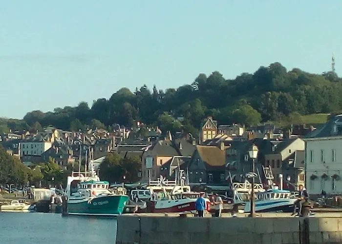 Le Maely, Au Calme, Centre De *