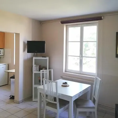 Le Maely, Au Calme, Centre De *