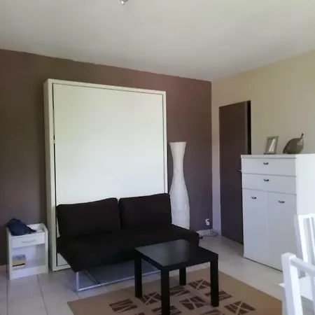 Le Maely, Au Calme, Centre De הונפלר