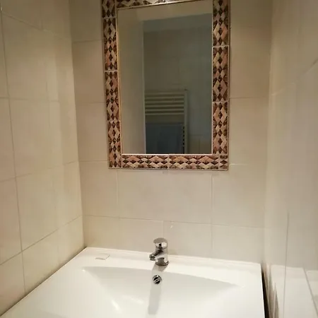 Le Maely, Au Calme, Centre De * הונפלר