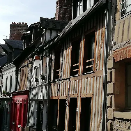 Le Maely, Au Calme, Centre De