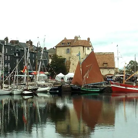 Appartement Le Maely, Au Calme, Centre De Honfleur