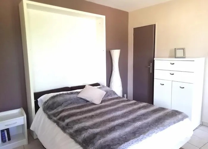 Appartamento Le Maely, Au Calme, Centre De